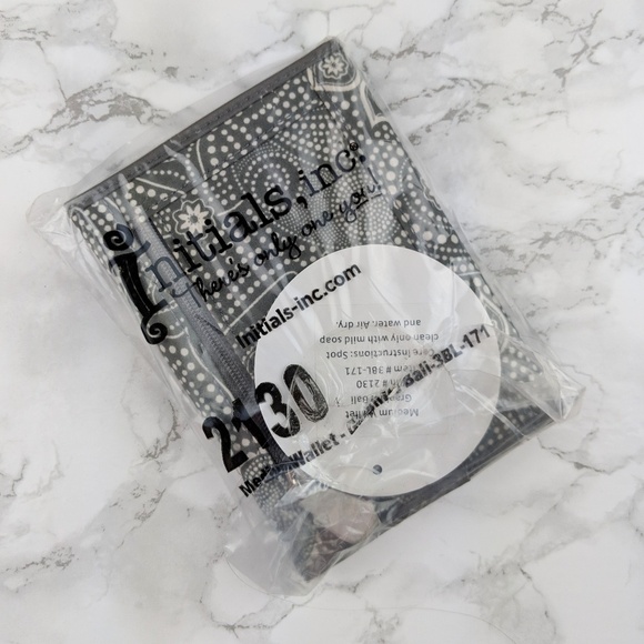 Initials Inc. Gray Patterned Wallet - NWT - Picture 2 of 5